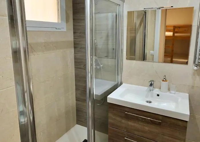 Sea View 2br Beachfront & Cozy Balcony * 마르베야