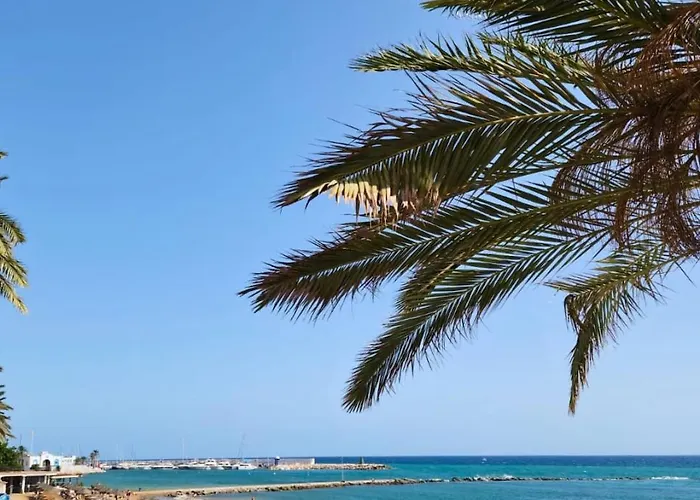 Sea View 2br Beachfront & Cozy Balcony 마르베야