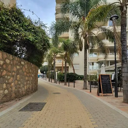 Sea View 2br Beachfront & Cozy Balcony *